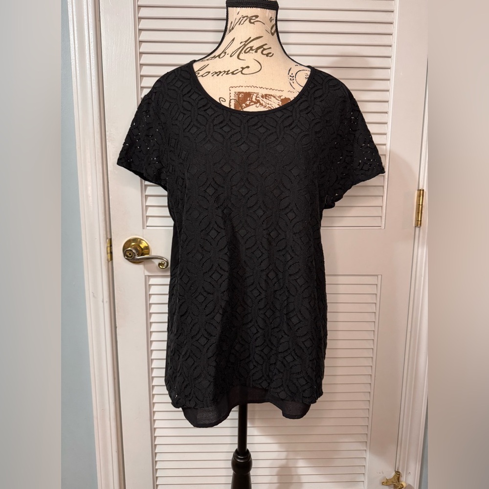 Market & Spruce Black Short Sleeve T-Shirt